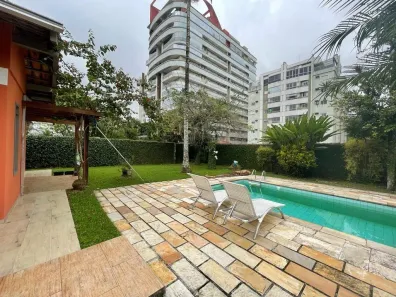 Lote/Terreno à venda, 817m² no Glória, Joinville
