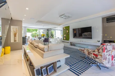 Casa de Condomínio com 3 Quartos à venda, 329m² no Sarandi, Porto Alegre