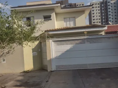 Sobrado com 4 Quartos à venda, 197m² no Residencial Cambuy, Araraquara