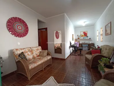 Casa com 3 Quartos à venda, 194m² no Conjunto Manoel Mendes, Uberaba