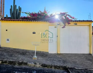 Casa com 2 Quartos à venda, 100m² no Jardim Itamaraty III, Poços de Caldas