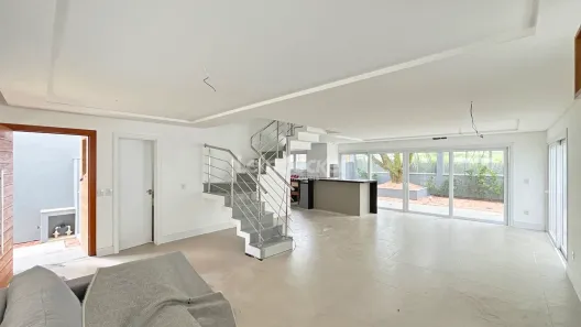 Casa de Condomínio com 3 Quartos para alugar, 334m² no Pedra Redonda, Porto Alegre