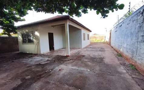 Casa com 3 Quartos para alugar, 75m² no Jardim Tropical, Campo Grande
