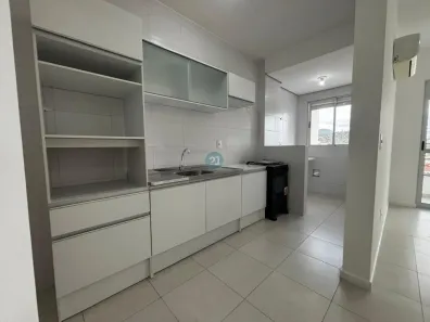 Apartamento com 2 Quartos para alugar, 70m² no Areias, São José
