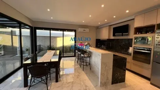 Casa de Condomínio com 4 Quartos à venda, 300m² no Loteamento Residencial Jardim Villagio, Americana