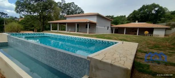Fazenda/Sítio com 4 Quartos à venda, 1500m² no , Mairinque