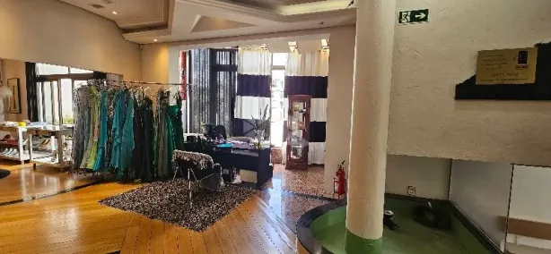 Prédio Comercial para alugar, 1350m² no Cinqüentenário, Caxias do Sul