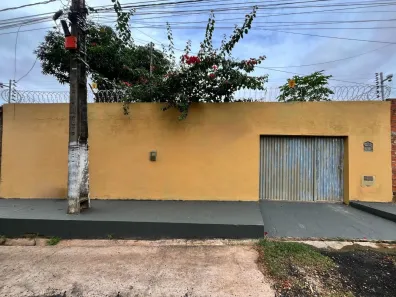 Casa com 4 Quartos à venda, 199m² no Catarina, Teresina