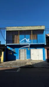 Sobrado com 2 Quartos para alugar, 90m² no Sumaré, Alvorada