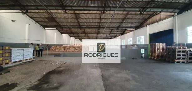 Galpão/Depósito/Armazém para venda ou aluguel, 2644m² no Campanário, Diadema