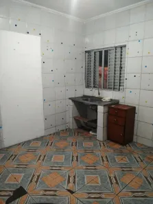 Casa com 1 Quarto para alugar, 35m² no Cidade Domitila, São Paulo