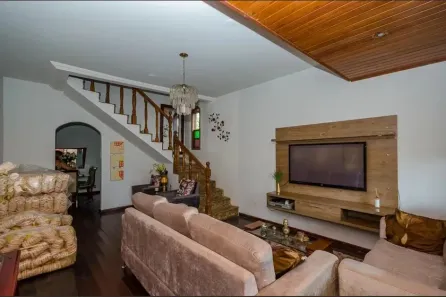 Casa com 6 Quartos à venda, 435m² no Dom Bosco, Belo Horizonte