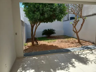 Casa com 3 Quartos para alugar, 100m² no Santa Cruz, Cuiabá