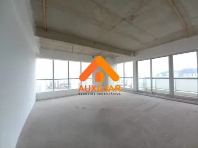 Sala Comercial à venda, 220m² no Gonzaga, Santos