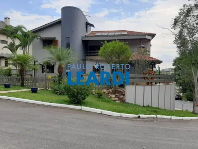 Casa de Condomínio com 3 Quartos à venda, 385m² no Arujá 5, Arujá