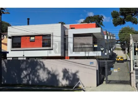 Sobrado com 3 Quartos à venda, 153m² no Pilarzinho, Curitiba