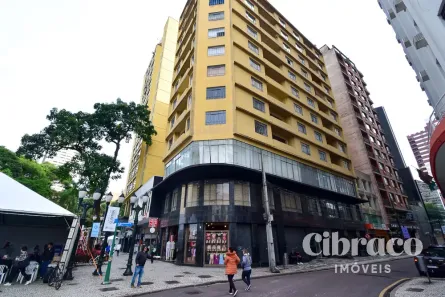 Sala Comercial para alugar, 225m² no Centro, Curitiba