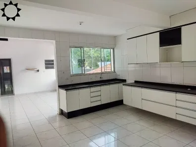 Casa com 5 Quartos para alugar, 230m² no Vila Osasco, Osasco