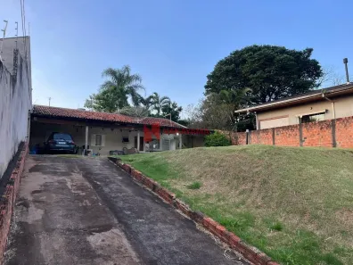 Casa com 2 Quartos à venda, 120m² no Califórnia, Londrina
