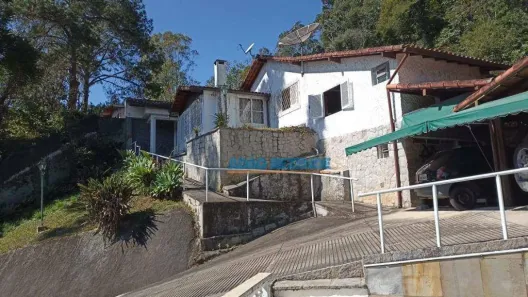 Casa com 3 Quartos à venda, 323m² no Quebra Frascos, Teresópolis
