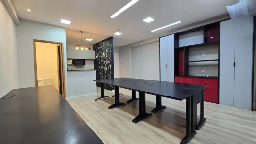 Sala Comercial à venda, 42m² no Vila Mathias, Santos