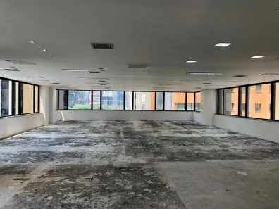 Sala Comercial para venda ou aluguel, 244m² no Vila Olímpia, São Paulo