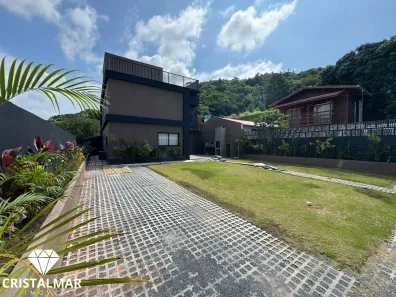 Casa com 5 Quartos à venda, 184m² no Morrinhos, Bombinhas