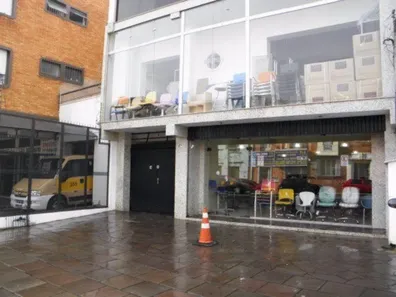 Prédio Comercial à venda, 460m² no Medianeira, Porto Alegre