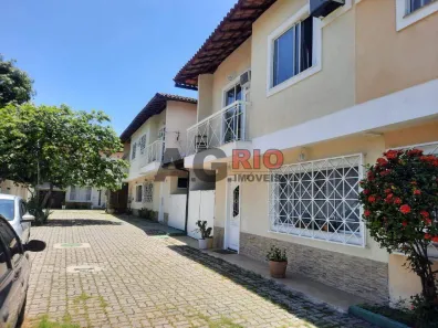 Casa com 2 Quartos à venda, 71m² no Tanque, Rio de Janeiro