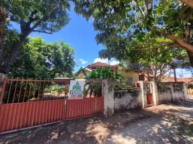Casa com 2 Quartos à venda, 100m² no Vila Brasil, Londrina