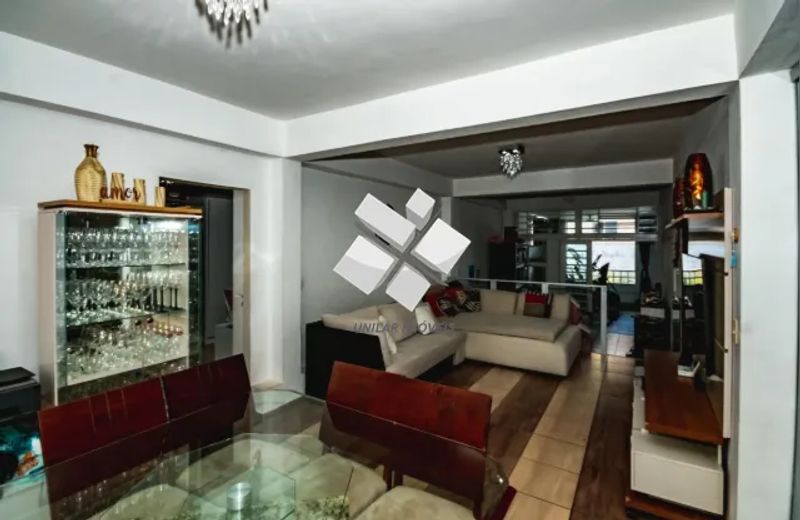Casa com 5 quartos — Santa Amélia, Belo Horizonte