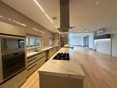 Casa de Condomínio com 4 Quartos à venda, 330m² no Passagem da Conceição, Várzea Grande
