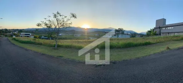 Lote/Terreno à venda, 1000m² no Condomínio Village da Serra, Tremembé