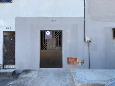 Casa com 2 Quartos para alugar, 44m² no Canindezinho, Fortaleza
