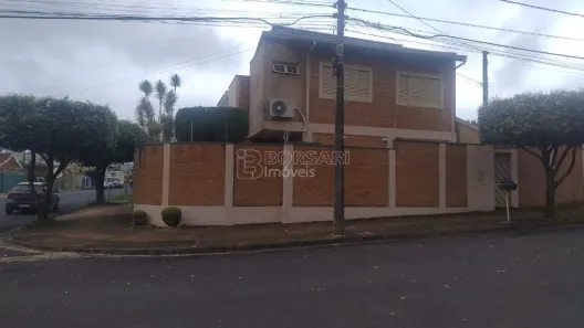 Sobrado com 3 Quartos à venda, 196m² no Vila Velosa, Araraquara