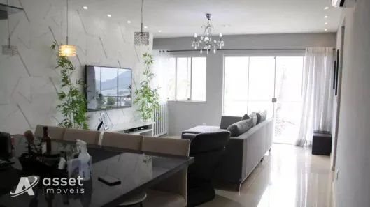 Casa de Condomínio com 4 Quartos à venda, 240m² no São Francisco, Niterói