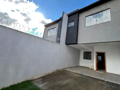 Casa com 3 Quartos à venda, 155m² no Cândida Ferreira, Contagem