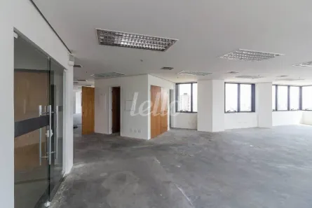 Sala Comercial para alugar, 546m² no Barra Funda, São Paulo