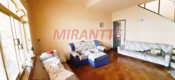 Sobrado com 3 Quartos à venda, 219m² no Vila Nivi, São Paulo