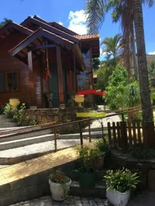 Sobrado com 5 Quartos à venda, 400m² no Cumbari, Mairiporã
