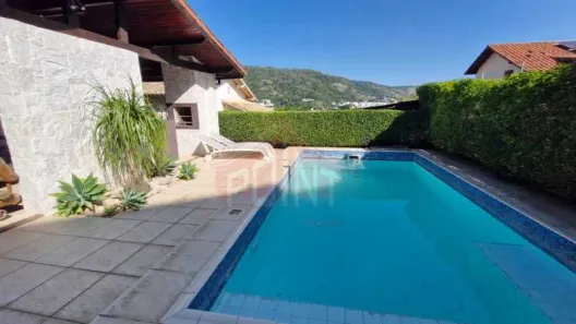 Casa com 3 Quartos à venda, 300m² no São Francisco, Niterói