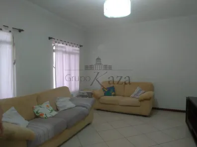 Sobrado com 4 Quartos à venda, 302m² no Vila Tatetuba, São José dos Campos