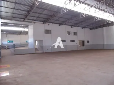 Galpão/Depósito/Armazém para alugar, 1500m² no Nossa Senhora das Graças, Uberlândia