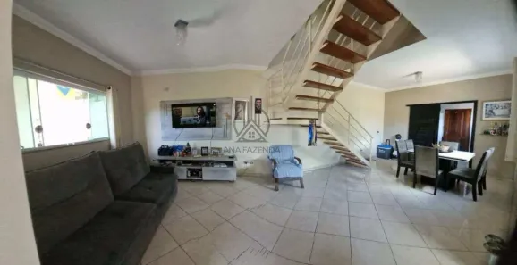 Sobrado com 3 Quartos à venda, 140m² no Residencial Portal da Mantiqueira, Taubaté