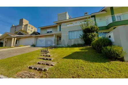 Casa de Condomínio com 3 Quartos à venda, 280m² no Centro, Carazinho