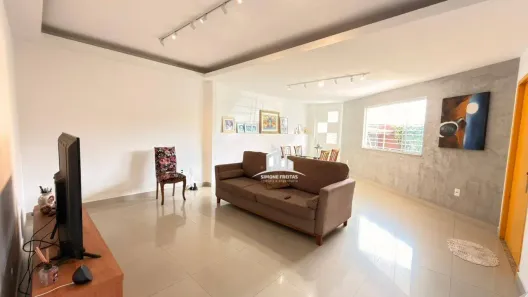 Casa com 2 Quartos à venda, 196m² no Jardim Amália, Volta Redonda