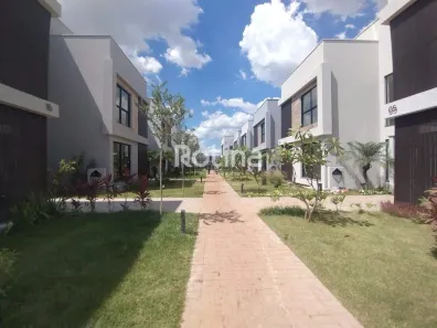 Casa de Condomínio com 3 Quartos para alugar, 129m² no Jardim Inconfidência, Uberlândia