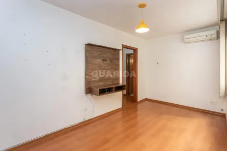 Apartamento com 2 Quartos para alugar, 59m² no Azenha, Porto Alegre