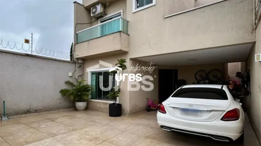 Sobrado com 3 Quartos à venda, 160m² no Setor Faiçalville, Goiânia
