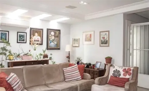 Sobrado com 7 Quartos à venda, 400m² no Nova Piraju, São Paulo